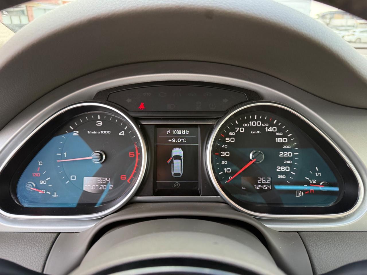 Audi Q7 3.0 V6 TDI 245 CV QUATTR0 7 POSTI