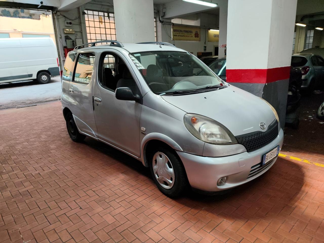 Toyota Yaris Verso 1.3i 16V cat Sol