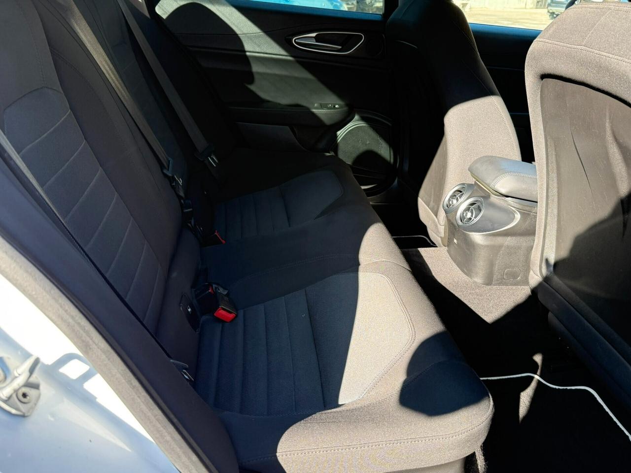 Alfa Romeo Giulia 2.2 Turbodiesel 150 CV AT8 Super