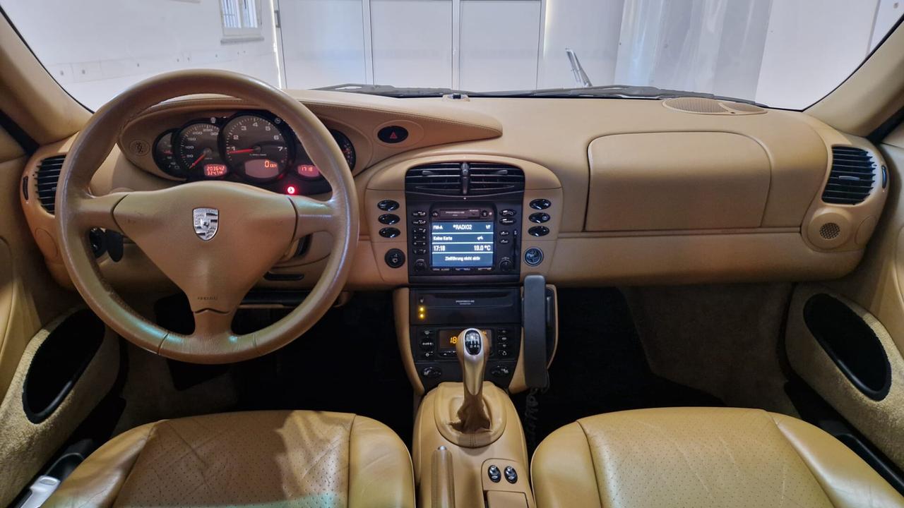 Porsche 911/996 Carrera 4 cat Coupé