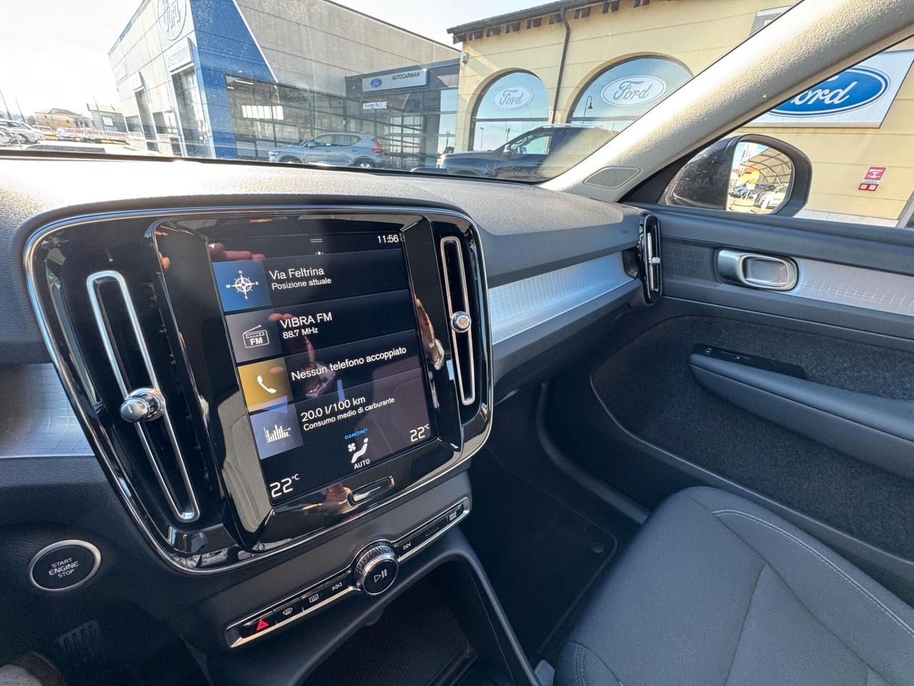 Volvo XC40 T3 Automatica Momentum Pro