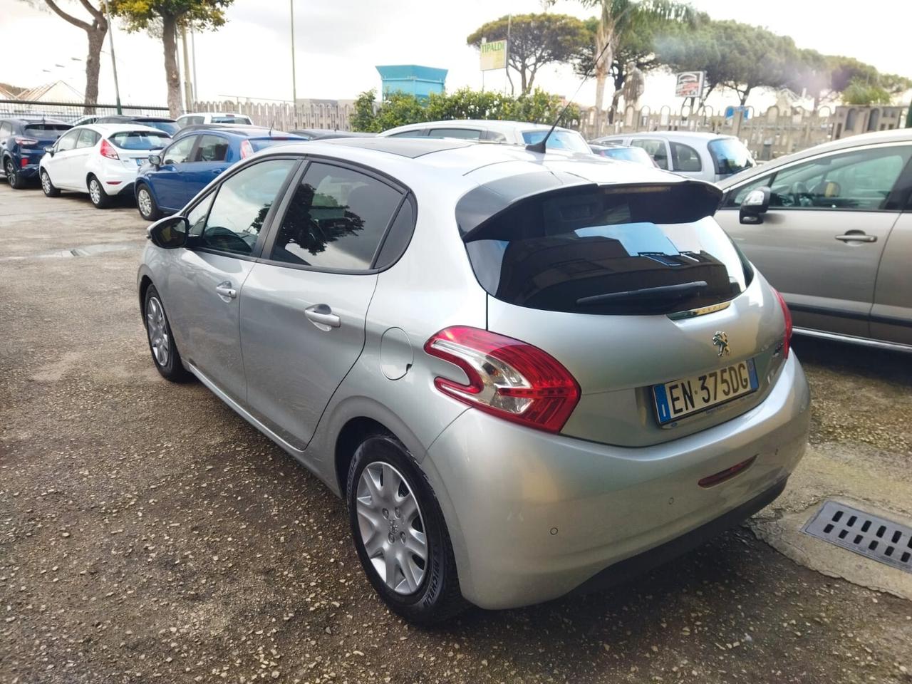 Peugeot 208 1.4 HDi aut. Active 2013