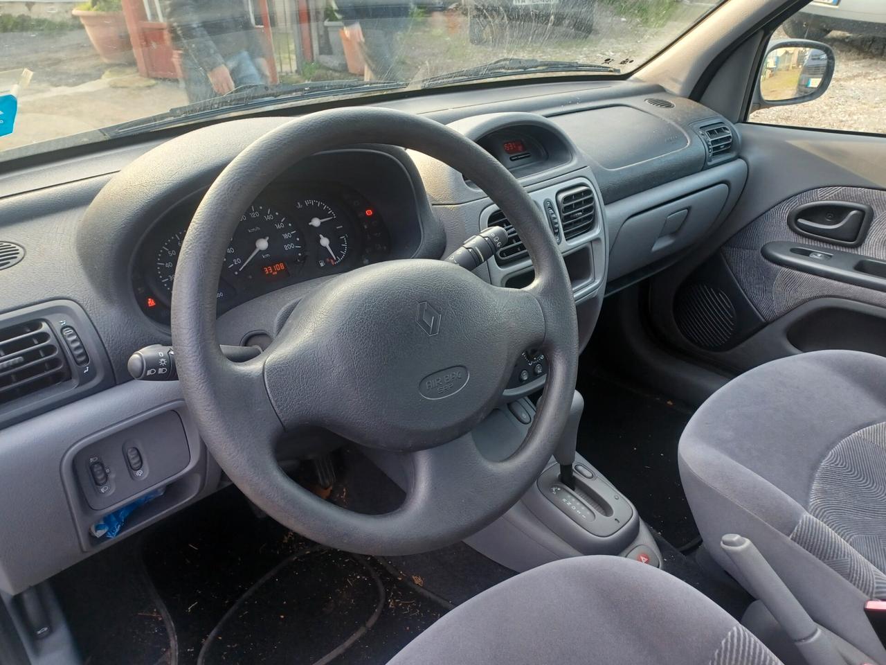 Renault Clio AUTOMATICA SOLO 30000 KM!!!!!