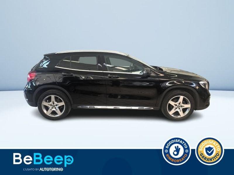 Mercedes-Benz GLA 200 D PREMIUM 4MATIC AUTO
