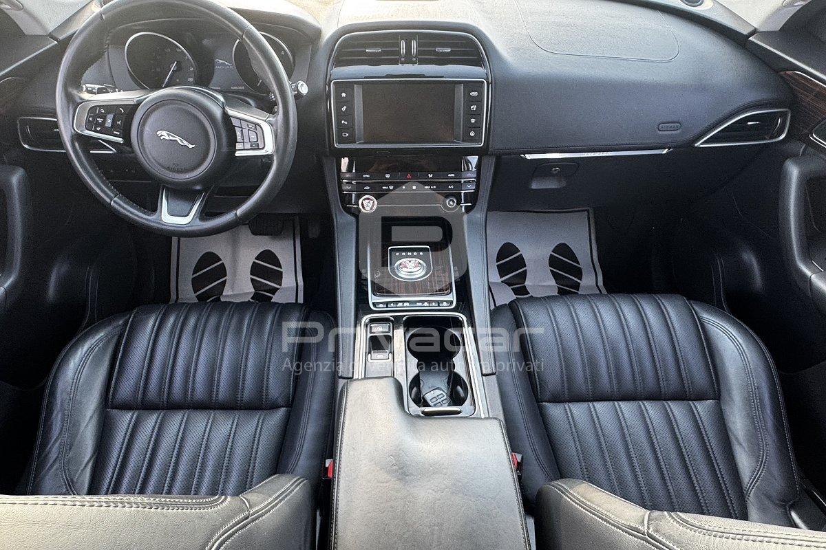 JAGUAR F-Pace 2.0 D 240 CV AWD aut. R-Sport