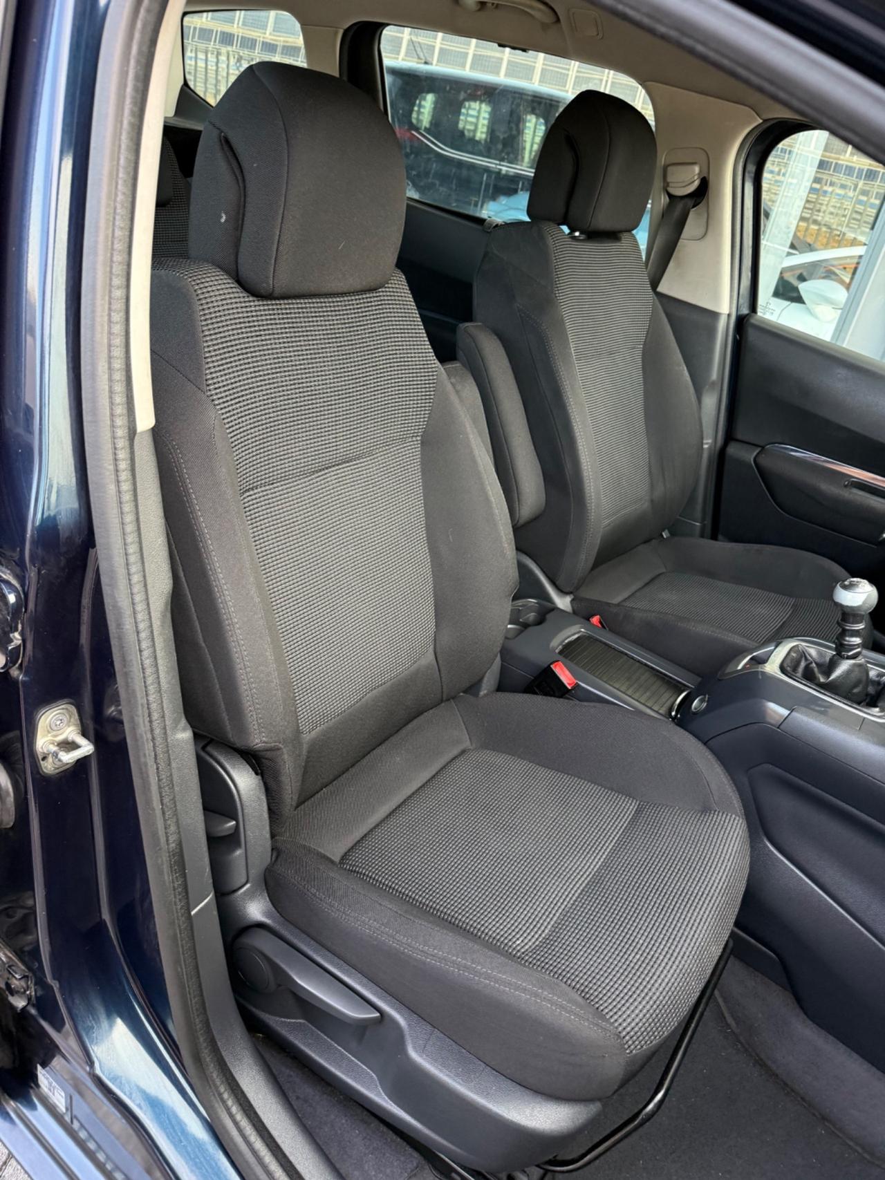 Peugeot 5008 2.0 HDi 150CV Business
