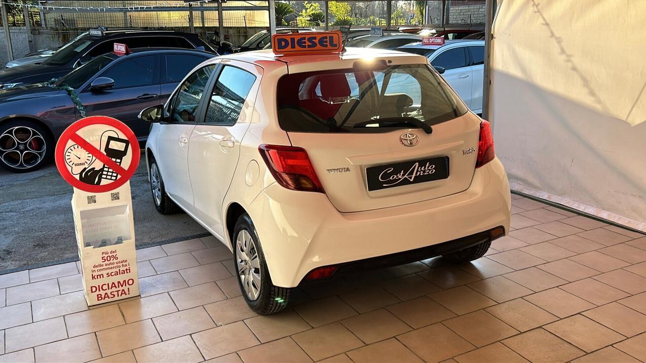 Toyota Yaris 1.4 D-4D Lounge 2015 DA VETRIN A