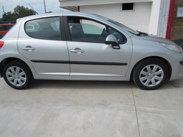 Peugeot 207 1.4 8V 75CV 5p. X Line ECO GPL NEOPATENTATI