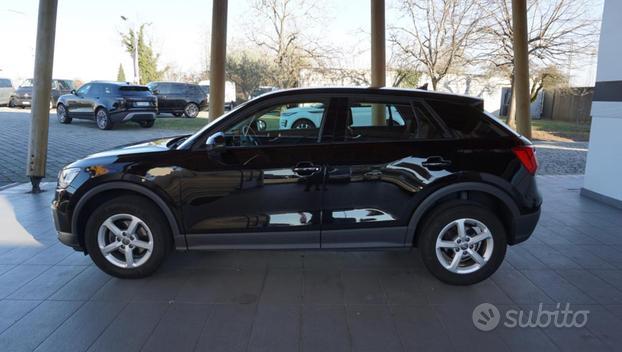 AUDI Q2 30 TDI S tronic Business