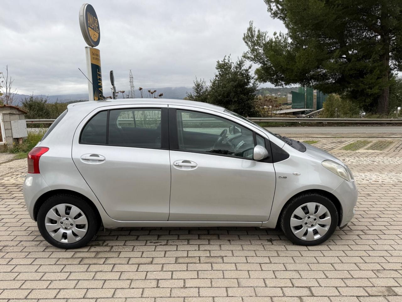 Toyota Yaris 1.4 D-4D 5 porte automatica