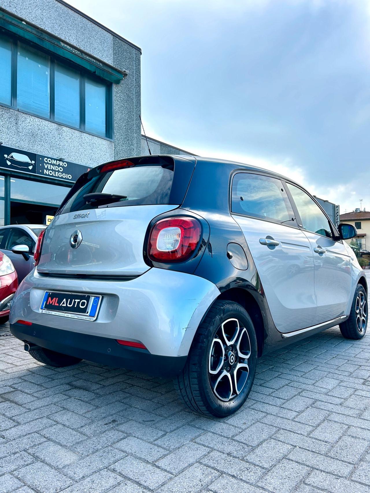 Smart ForFour 70 1.0 twinamic Brabus Style - ok neopatentati