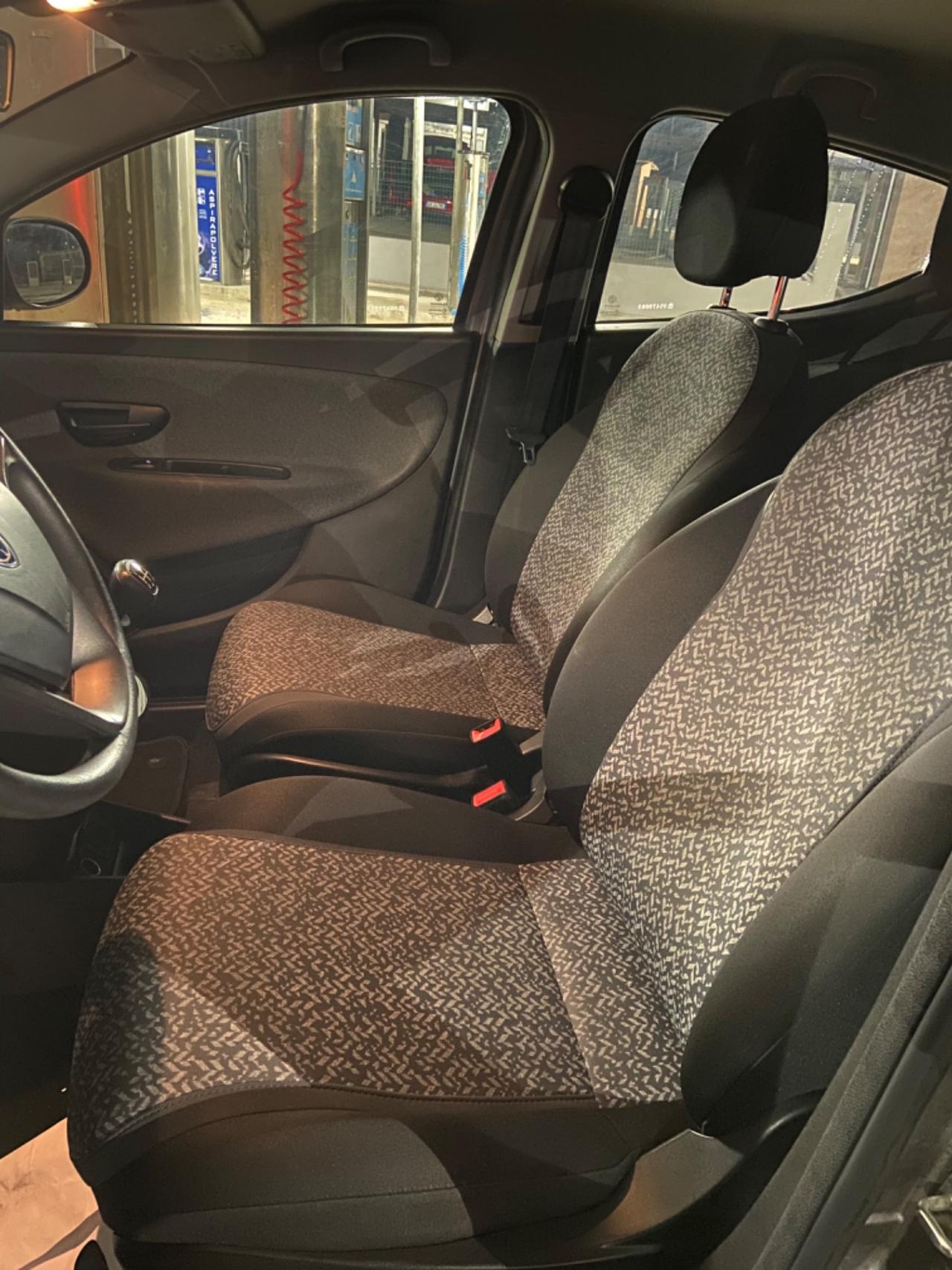 Lancia Ypsilon 1.2 GPL Elefant. Blu nuova garanzia