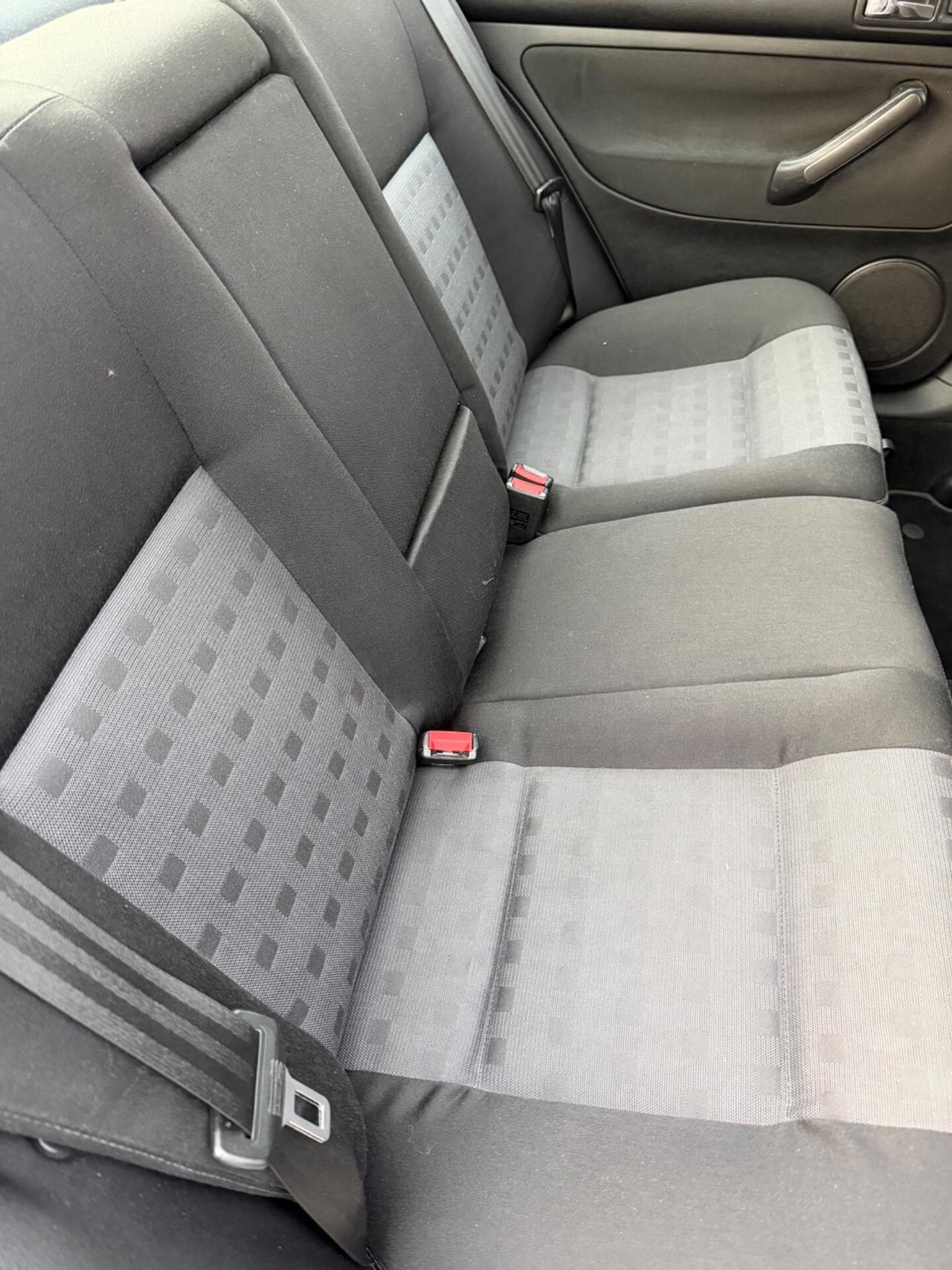 Volkswagen Bora 1.6 16V cat Trendline