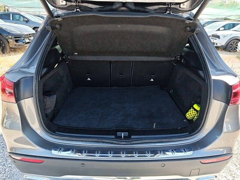 Mercedes-Benz GLA GLA 180 d Progressive Advanced