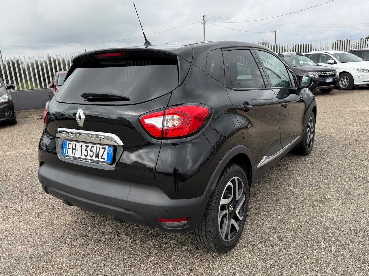 RENAULT CAPTUR 1.2 TCE EDC FULL INTENS MY17