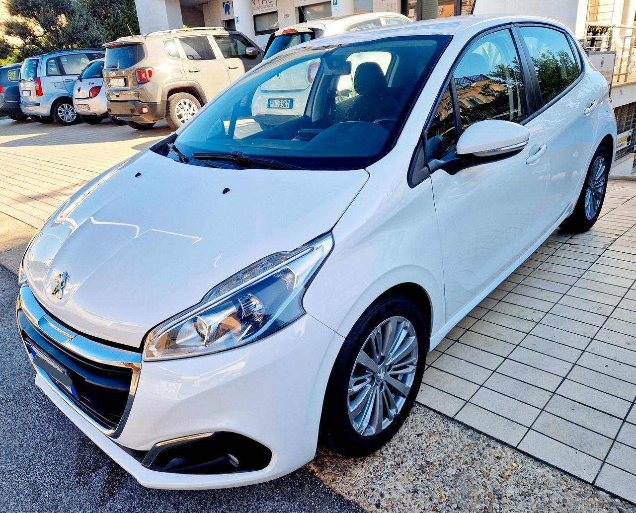 Peugeot 208 BlueHDi 75 5 porte Allure NEOPATENTATI OK