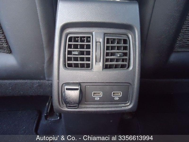 Renault Captur Plug-in Hybrid E-Tech 160 CV Intens