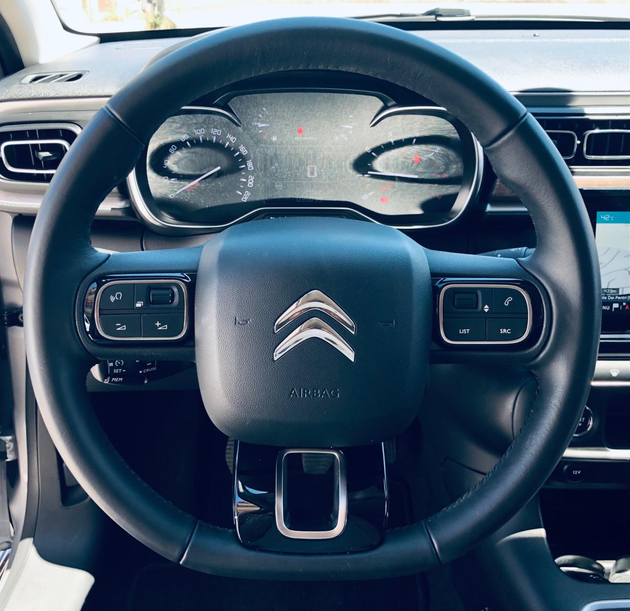 Citroen C31.2 110 CV TETTO NERO Shine -telecam-