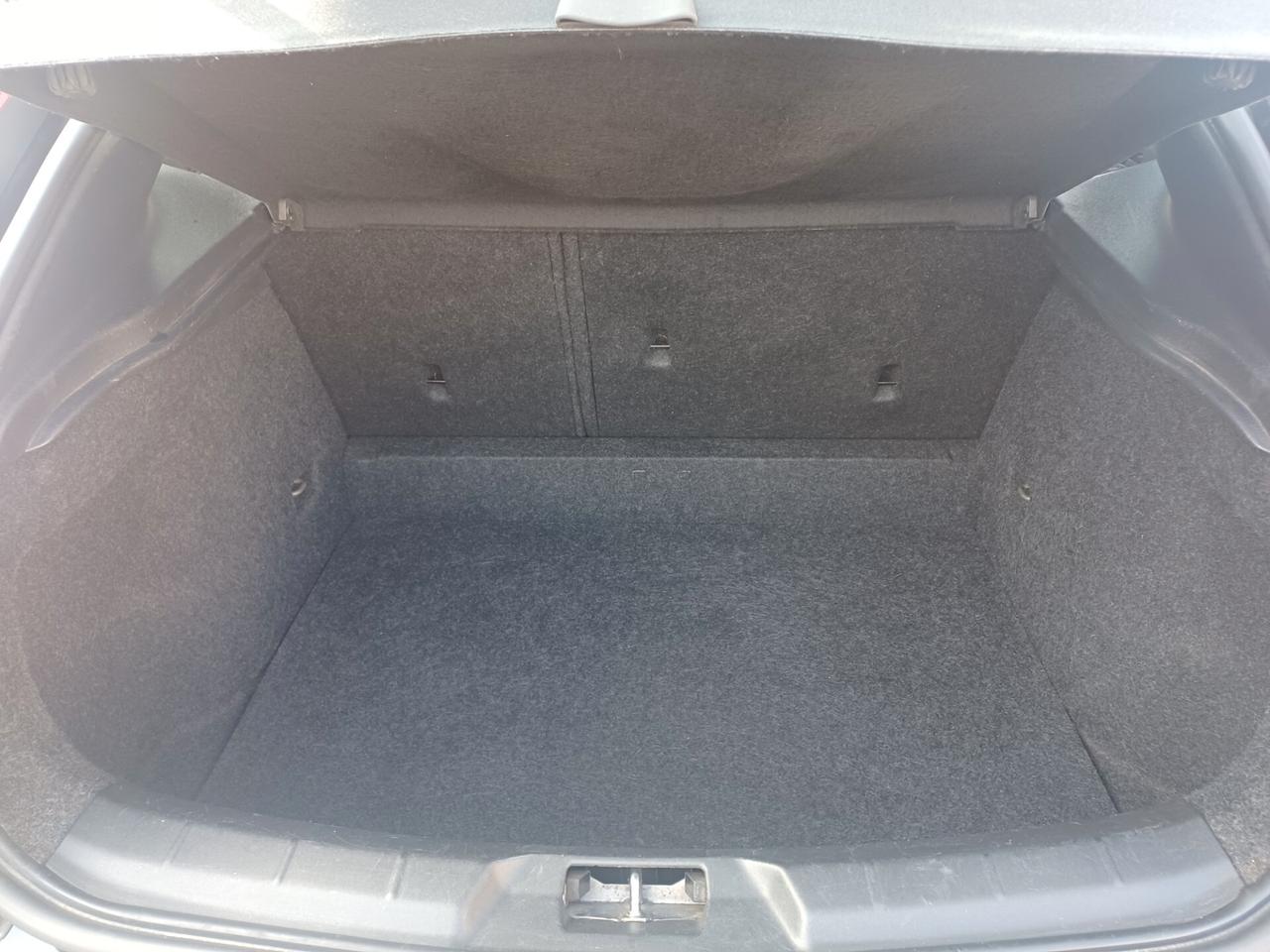 Volvo V40 D2 1.6 Momentum 2015 UNICO PROPRIETARIO