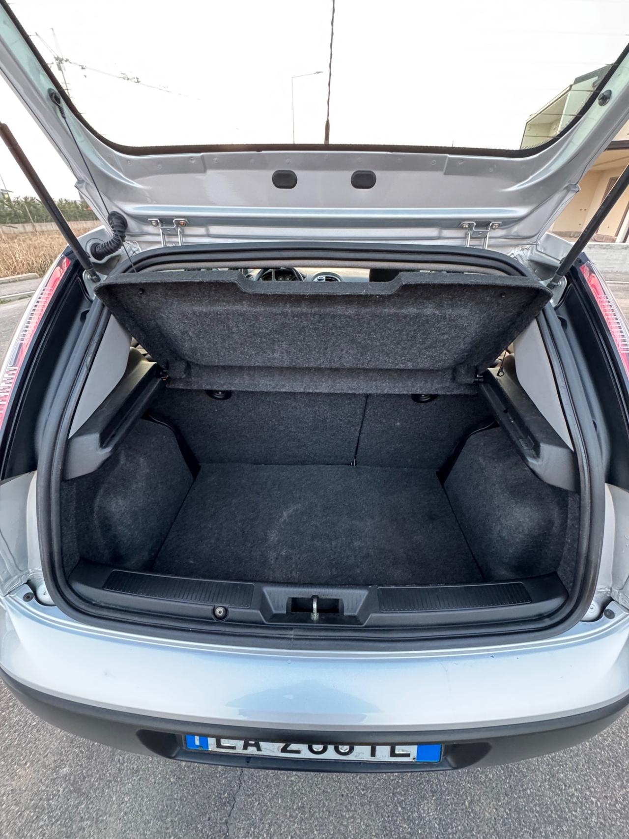 Fiat Punto Evo 1.4 5 porte Dynamic GPL