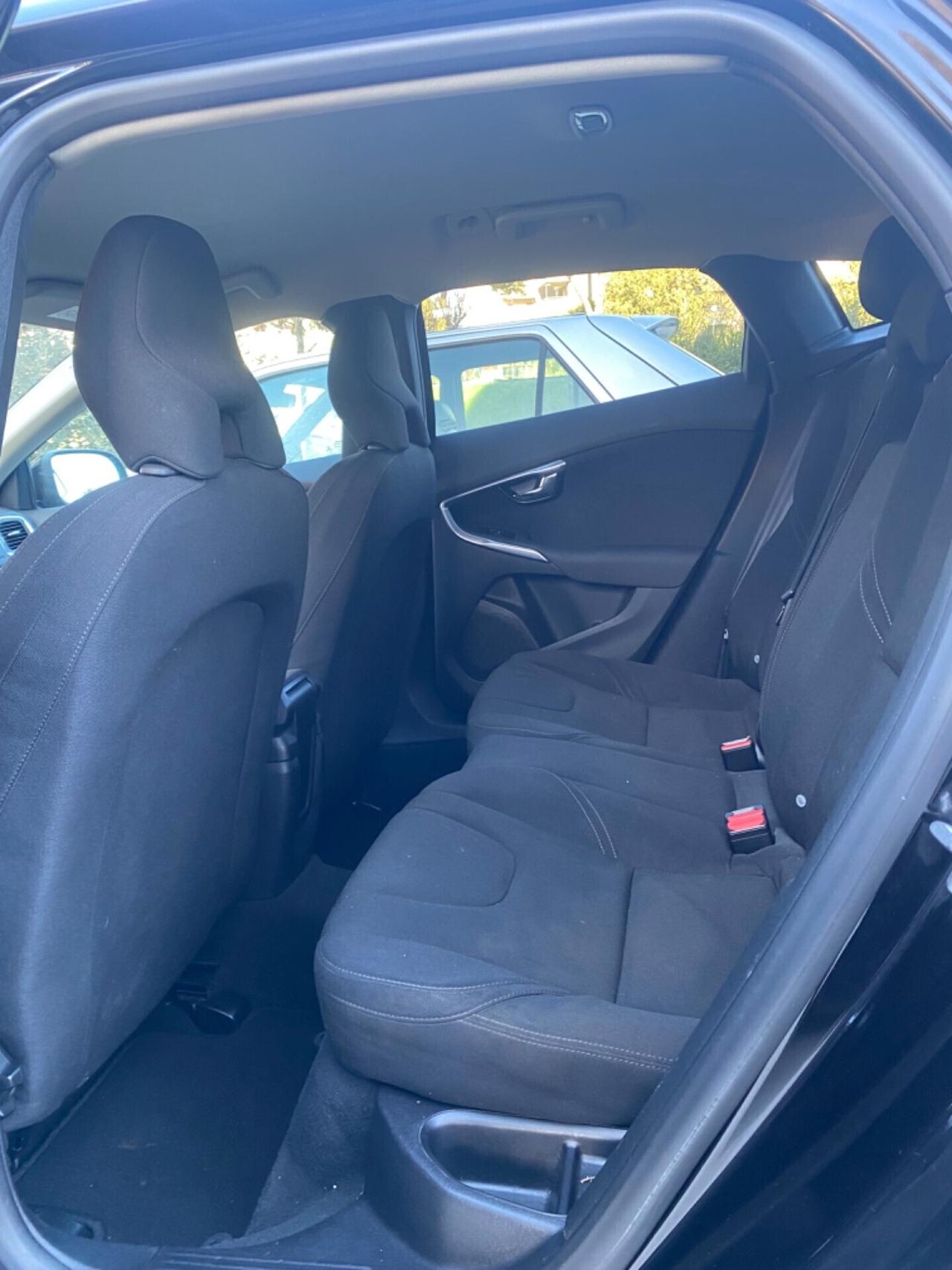 Volvo V40 D2 1.6 D3 R-design automatica