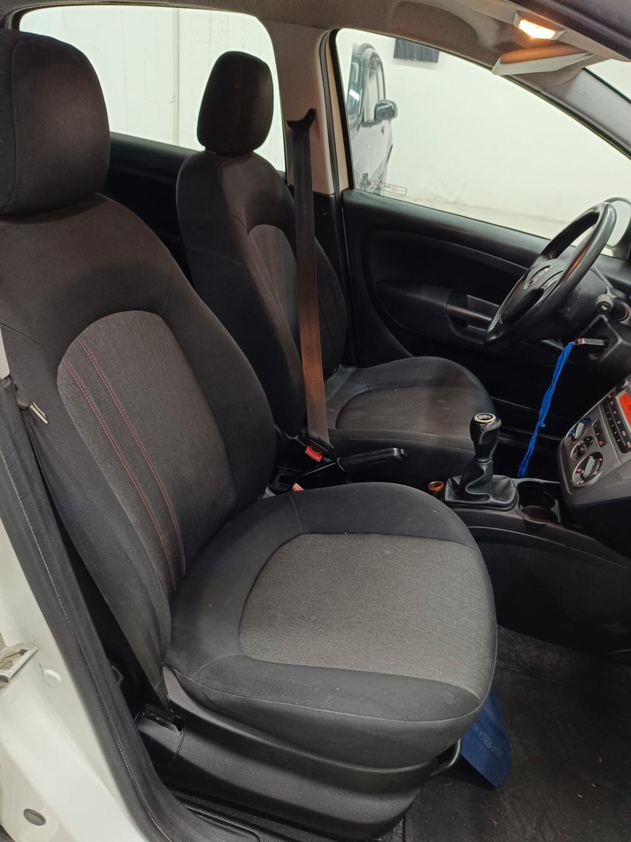 Fiat Punto 1.3 MJT II 75 CV 5 porte Lounge 2014