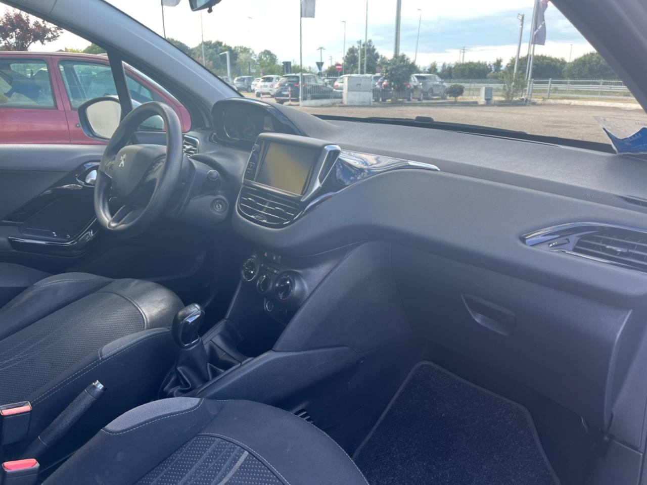 Peugeot 208 1.2 VTi 82 CV 3 porte Allure ok neopatentati