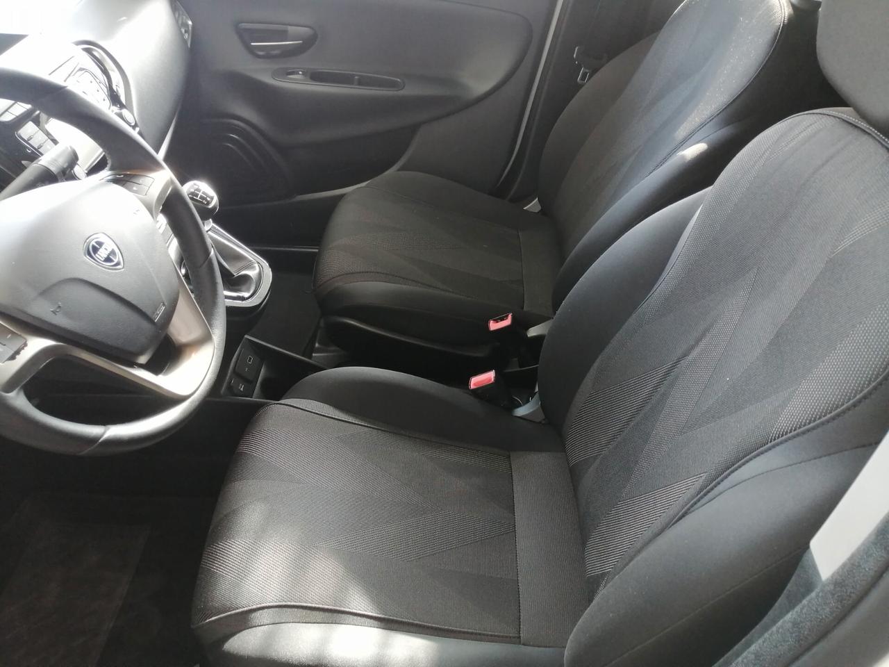 Lancia Ypsilon 1.2 69 CV GPL Ecochic Gold