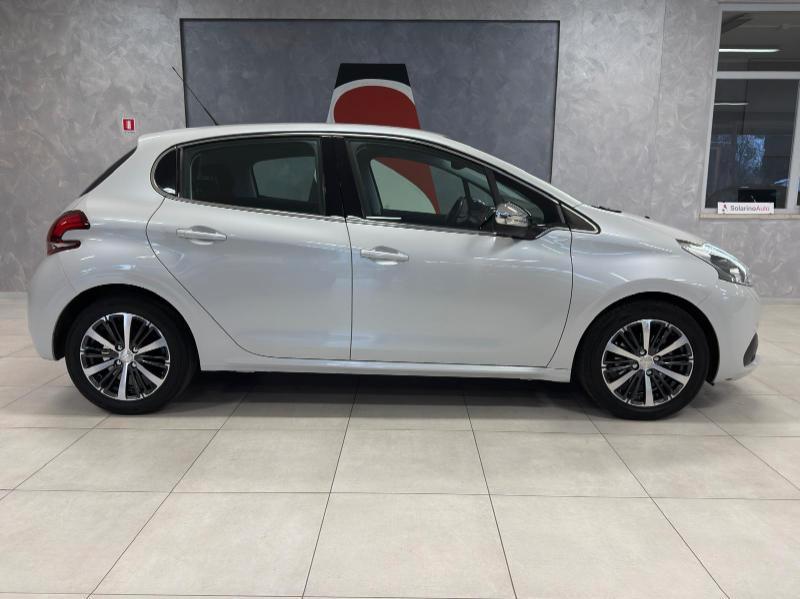Peugeot 208 5 Porte 208 5p 1.2 puretech Allure 82cv