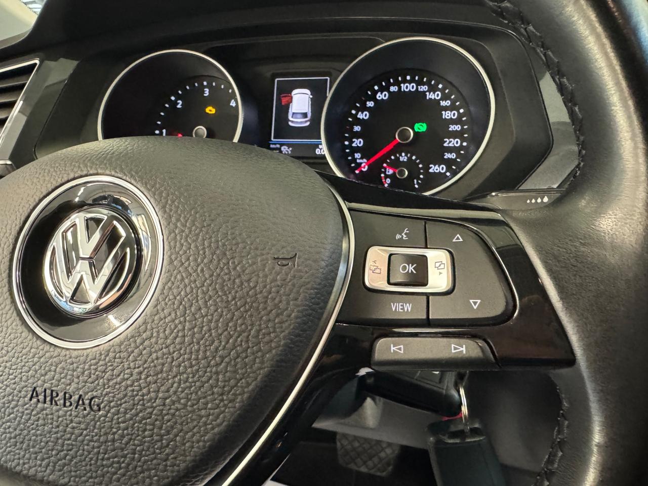 Volkswagen Tiguan 2.0 TDI SCR DSG 4MOTION Business BMT