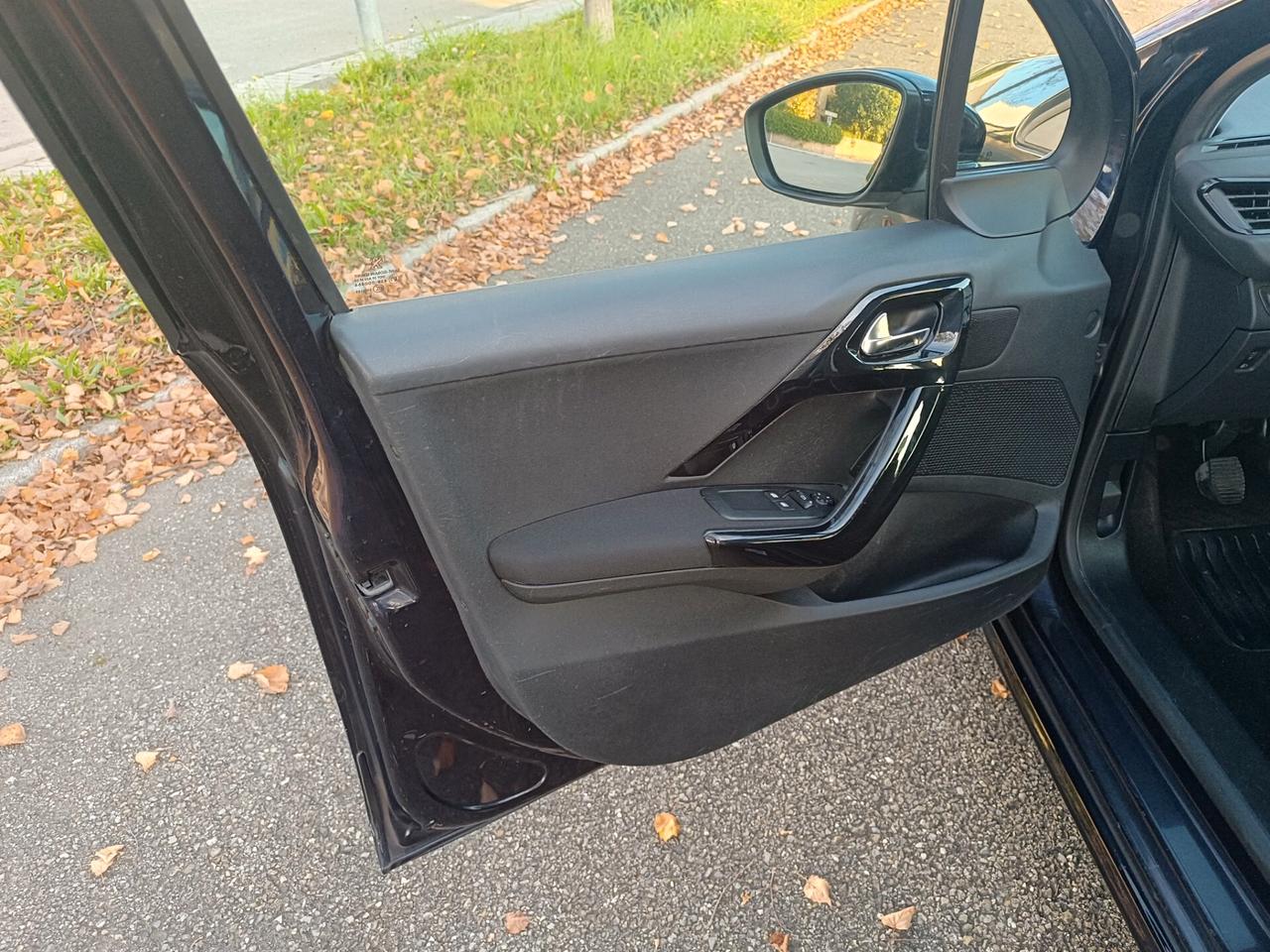 Peugeot 208 1.4 HDI 5 porte 2013 SOLO 129.000 KM