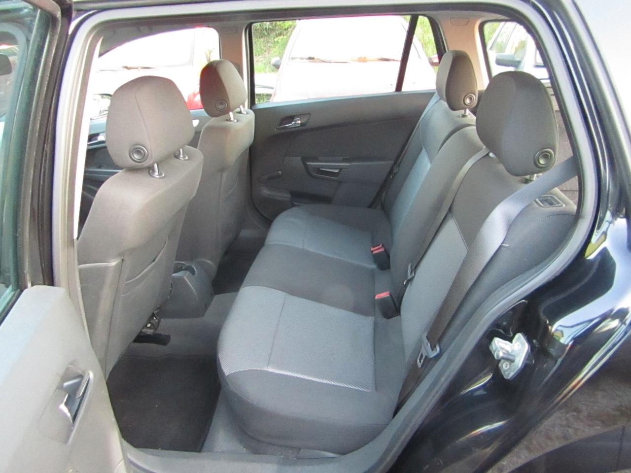 Opel Astra 1.6 sw Unipropr. pochi K M