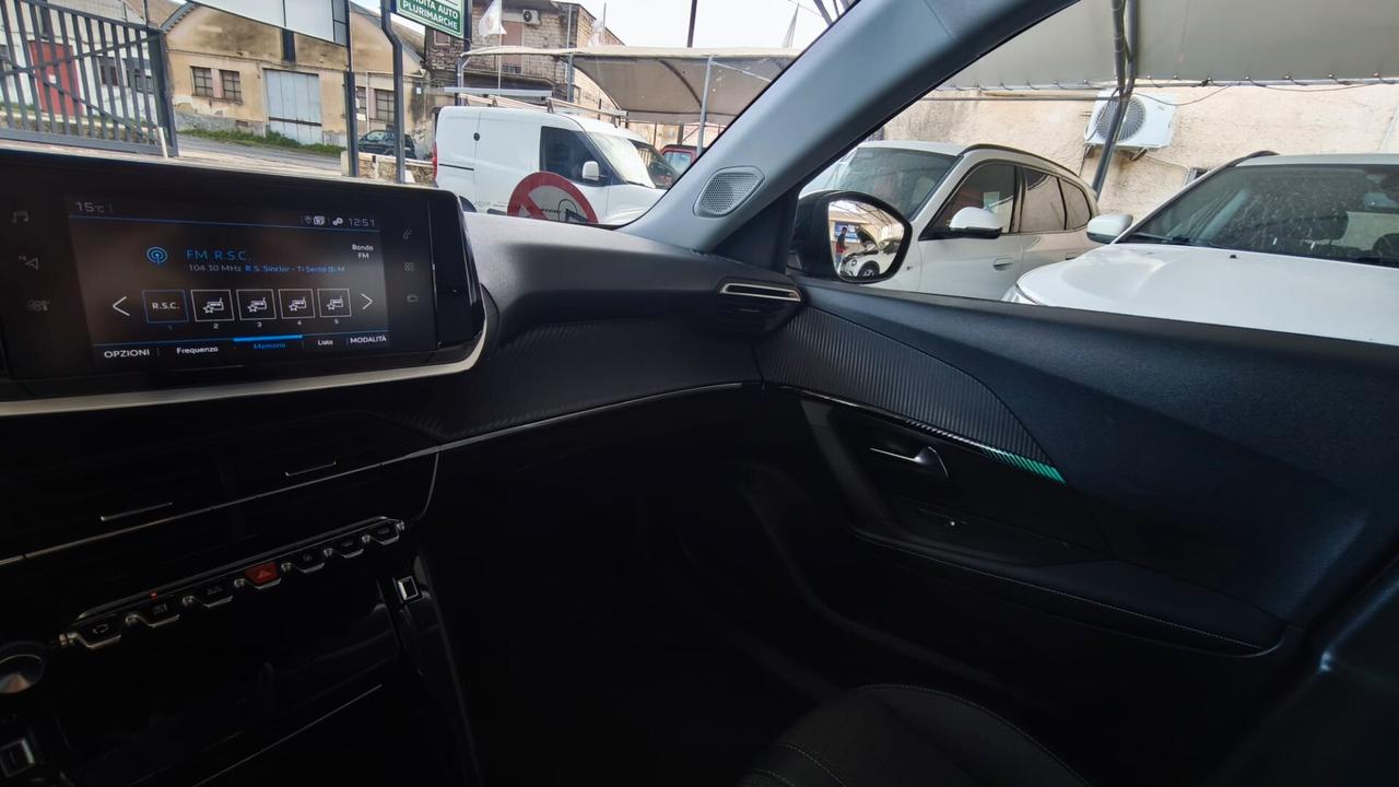 Peugeot 2008 BlueHDi 130 S&S EAT8 Allure