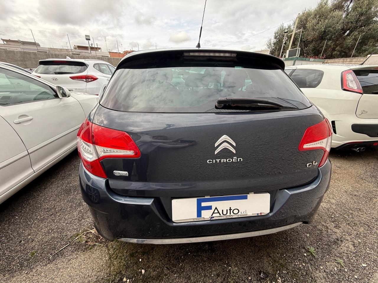Citroen C4 1.6 e-HDi 110 airdream Exclusive,Climatronic,sensori di parcheggio,Pelle,ecc.