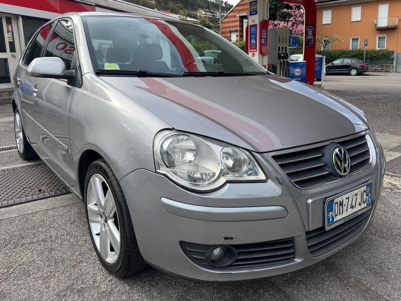 Volkswagen Polo 1.4/80CV TDI 5p. Sportline