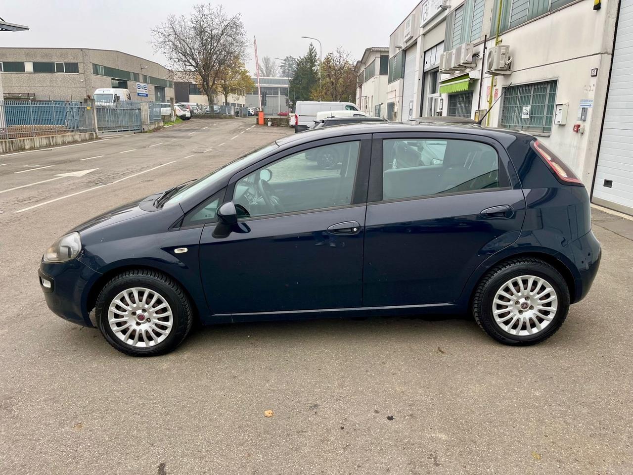 Fiat Grande Punto 1.2benz 2011 177.000km per neopatentati