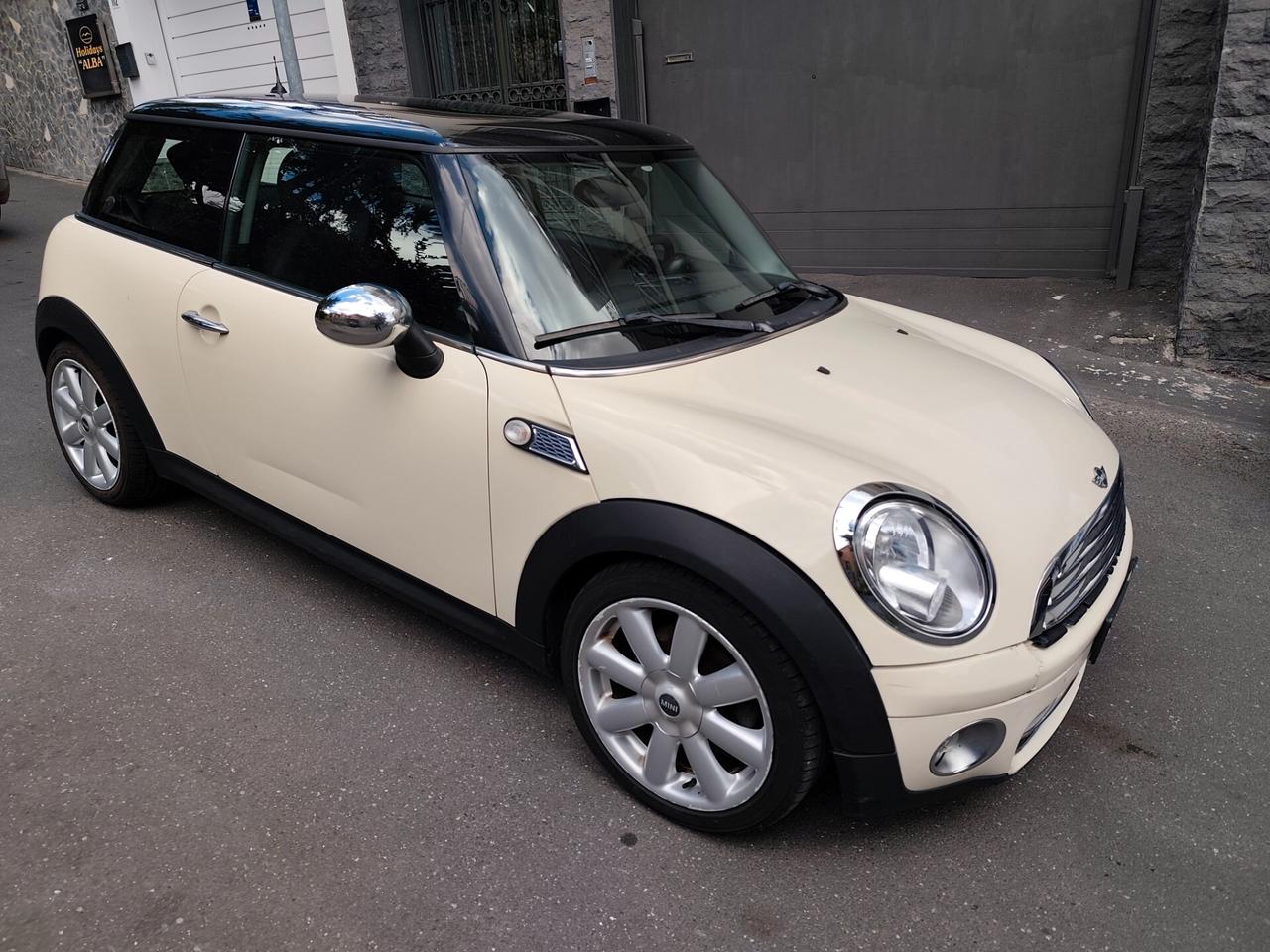 Mini 1.6 16V Cooper D 2010 Leggi