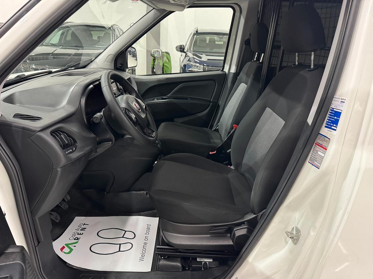 Doblò 1.6 MJT Lounge PORTA LATERALE PARI NUOVO!!!!!