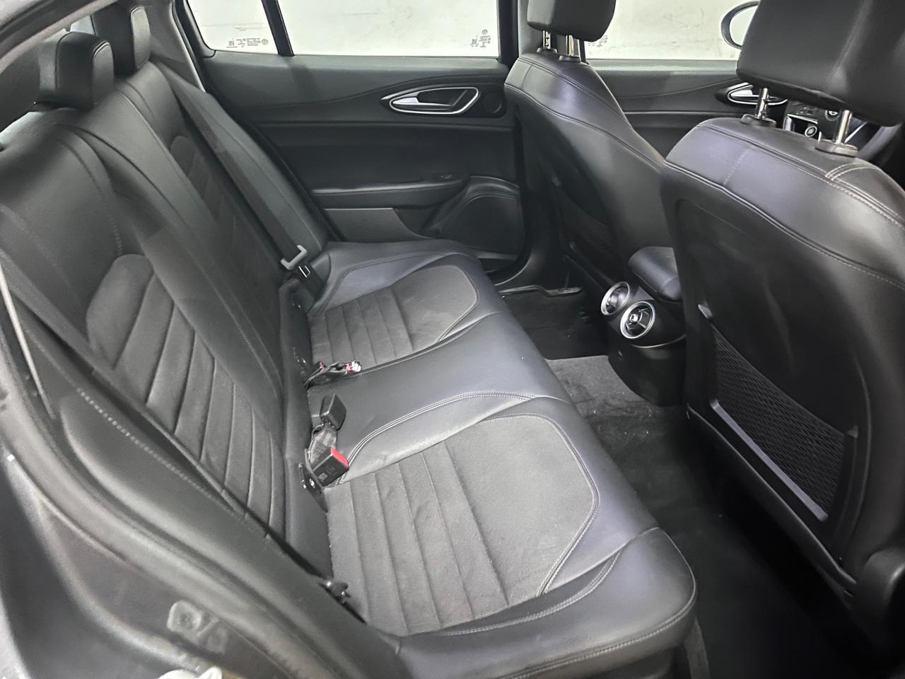 Alfa Romeo Giulia 2.2 Turbodiesel 150 CV tagliandata