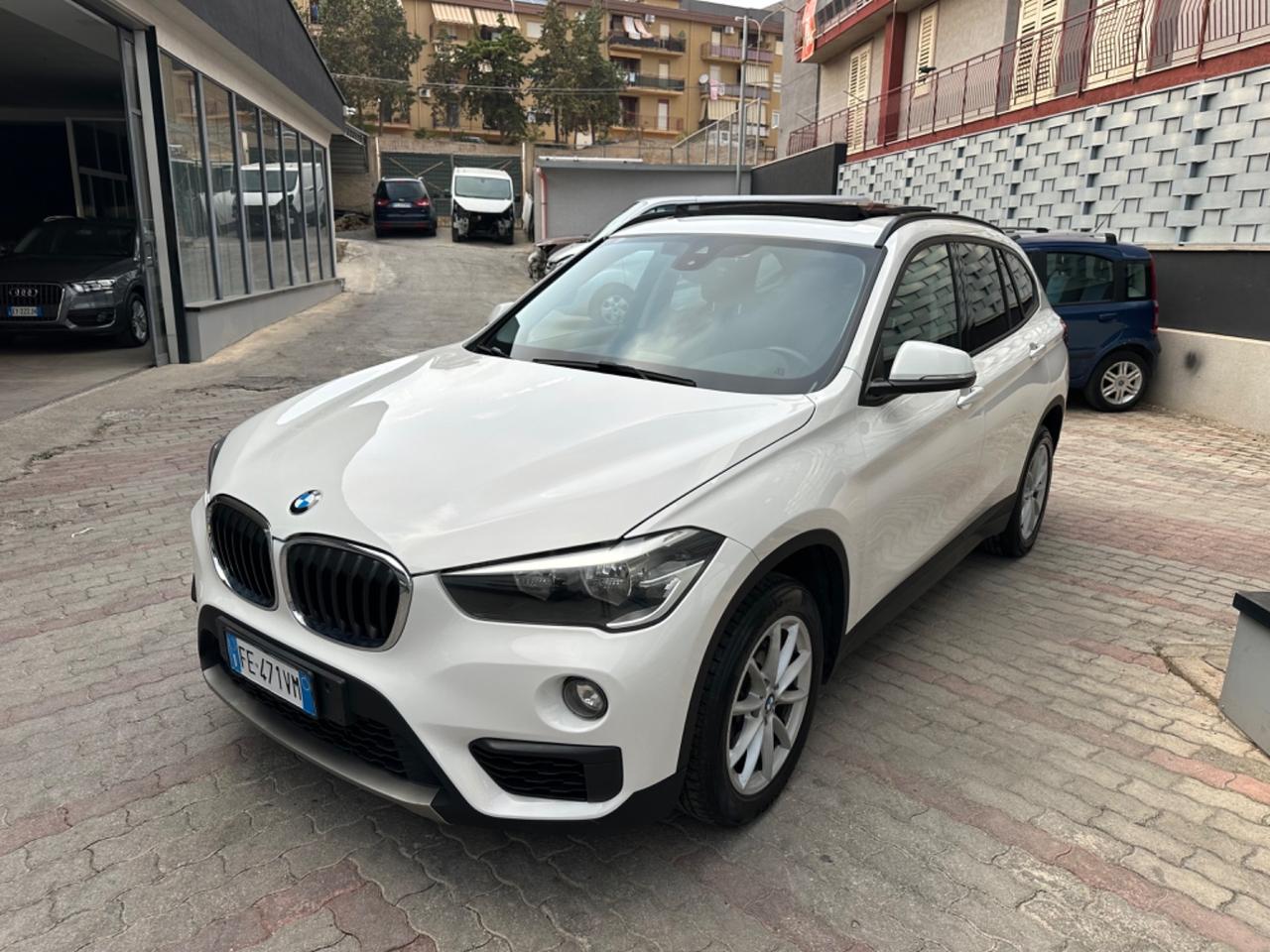 Bmw X1 sDrive18d Advantage Automatico Tetto 2016