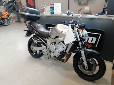 Yamaha FZ6