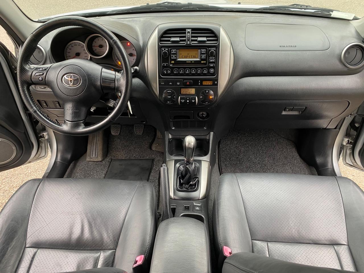 Toyota RAV 4 RAV4 2.0 AWD D-4D cat 5 porte Sol NEOPATENTATI!!!