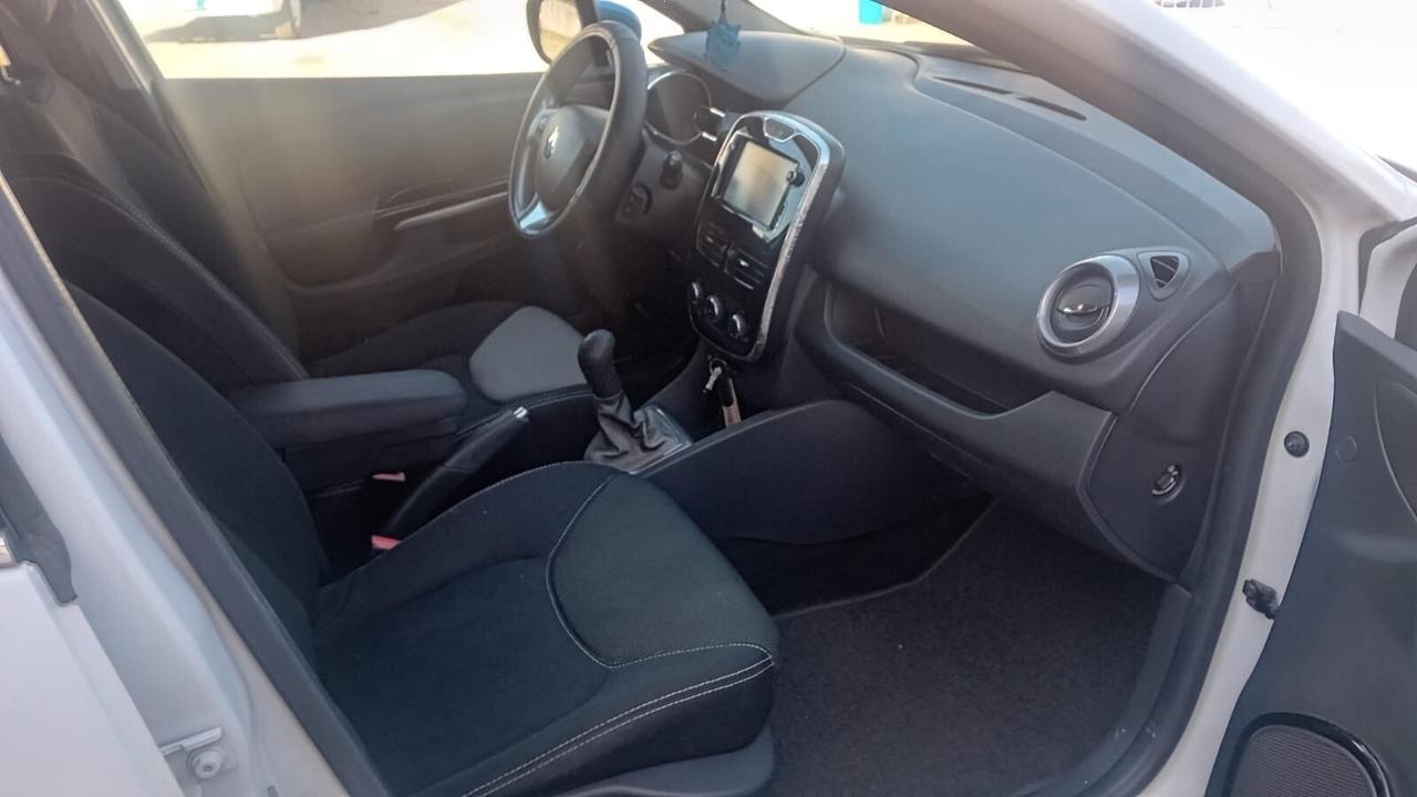 Renault clio 1.5 dci/75 cv-full-2015