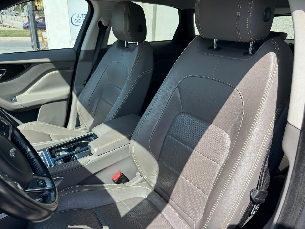 Jaguar F-Pace 2.0 D 180 CV AWD aut. R-Sport