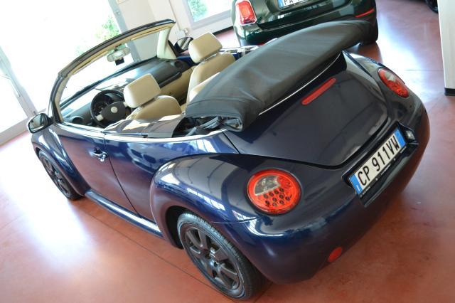 VW New Beetle Maggiolino Cabrio 1.6 102CV 2004