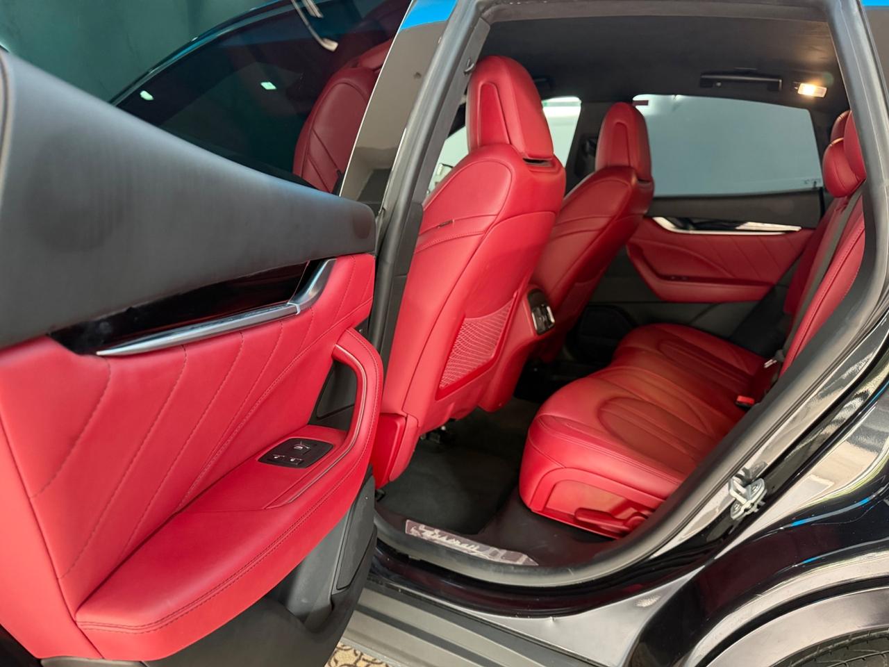 Maserati Levante V6 AWD Gransport