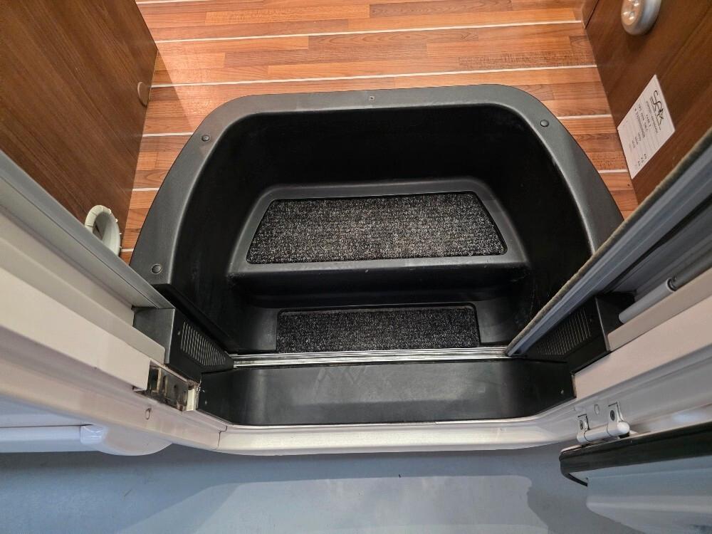 CAMPER MCLOUIS NEVIS 876G
