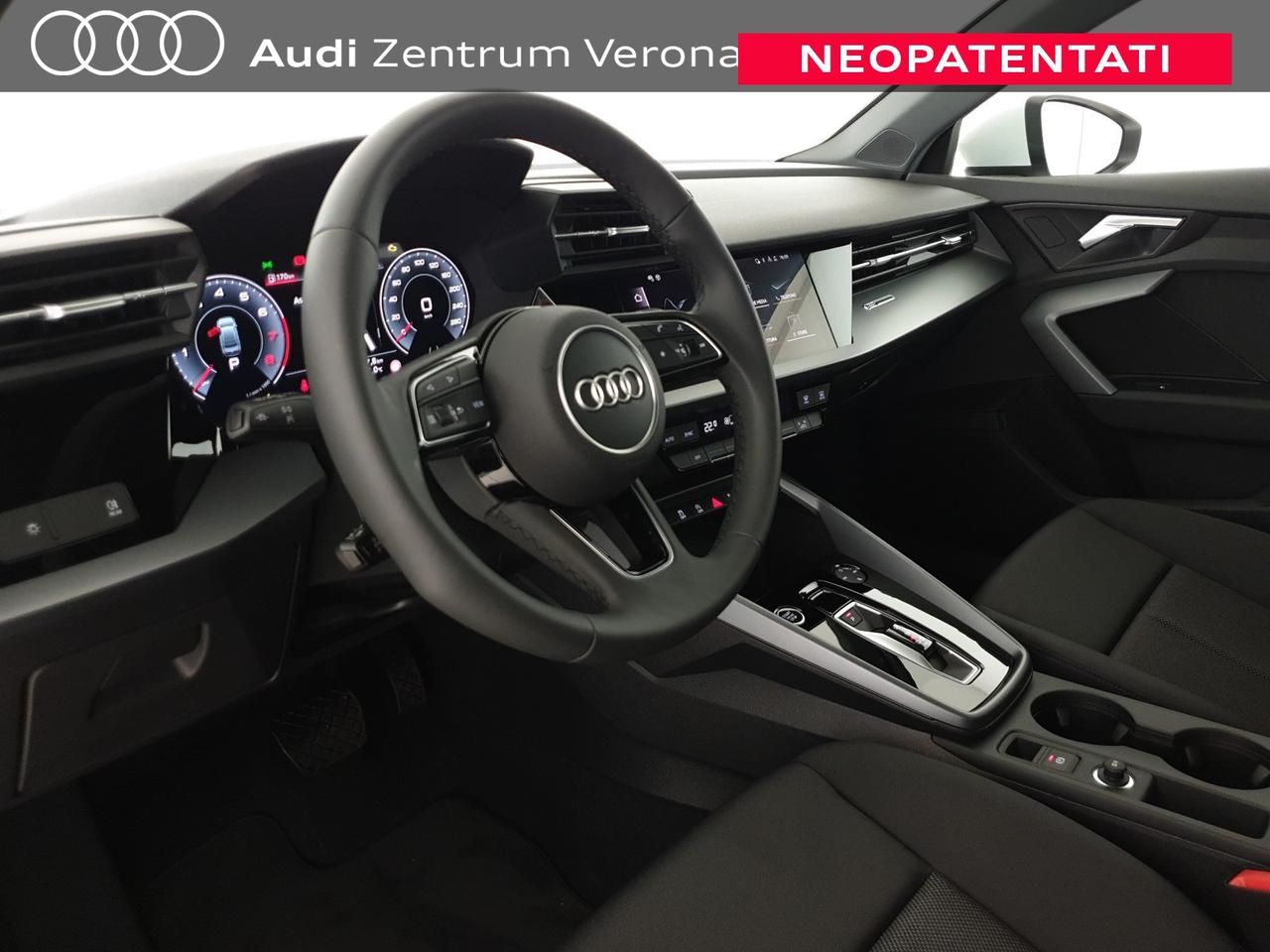 Sedan 30TFSI 116CV S tronic Business