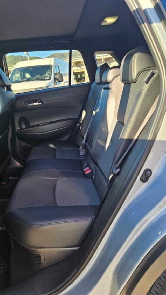 TOYOTA Corolla Cross 2.0 Hybrid 197 CV E-CVT Lounge