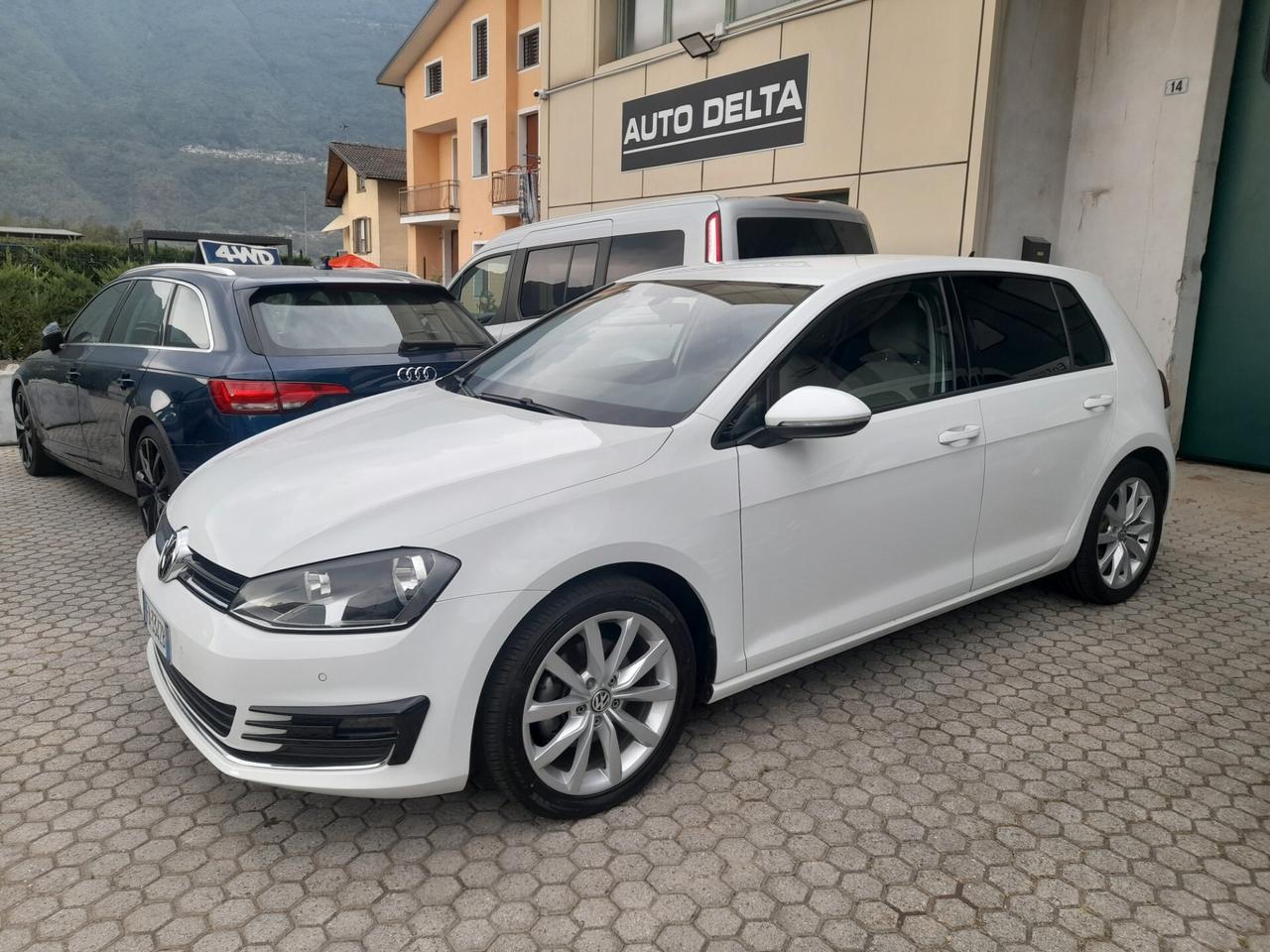 Volkswagen Golf 2.0 TDI 5p. Highline BlueMotion Technology